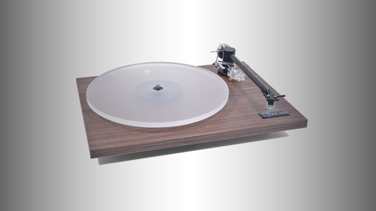 Kestrel KT-100: Durable turntable with a 9.5-inch A5 CARBON tonearm 7 Kestrel KT-100