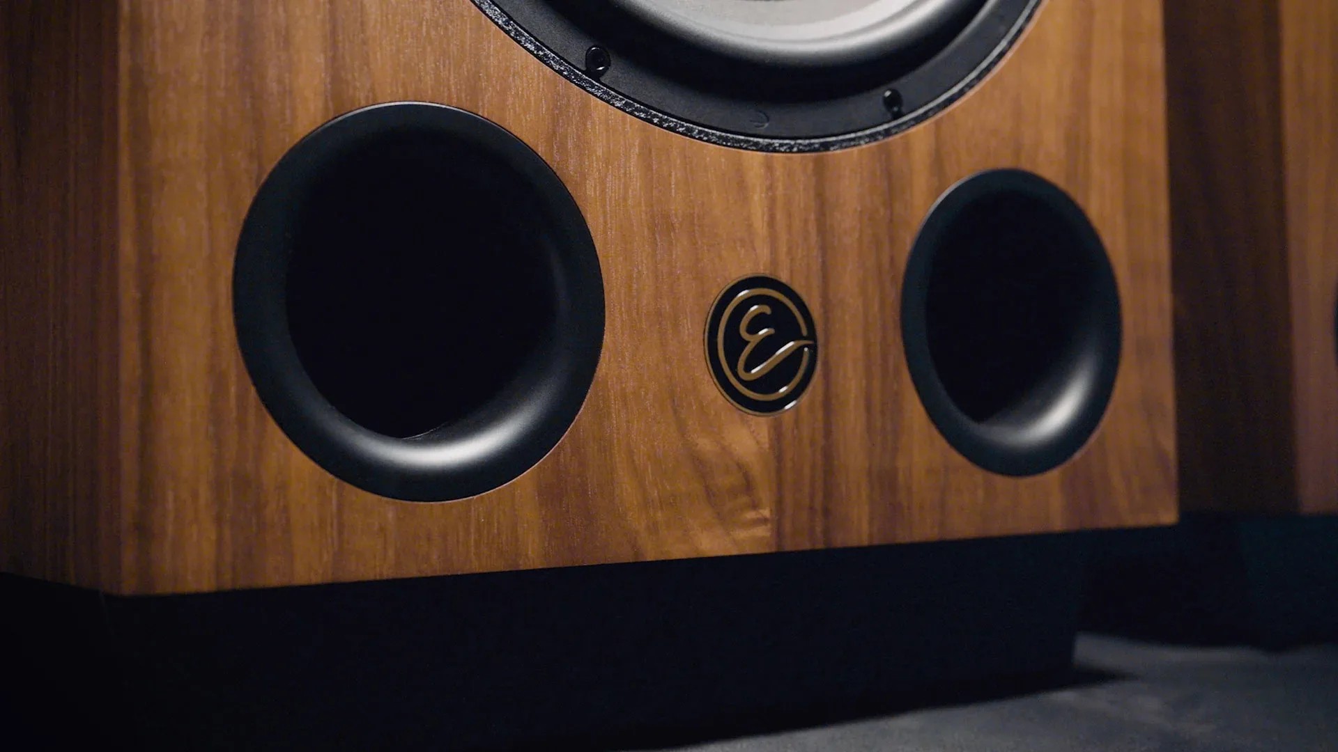 Emotiva Nostala LB12: Retro-Inspired Floorstanding Speakers with Modern Power