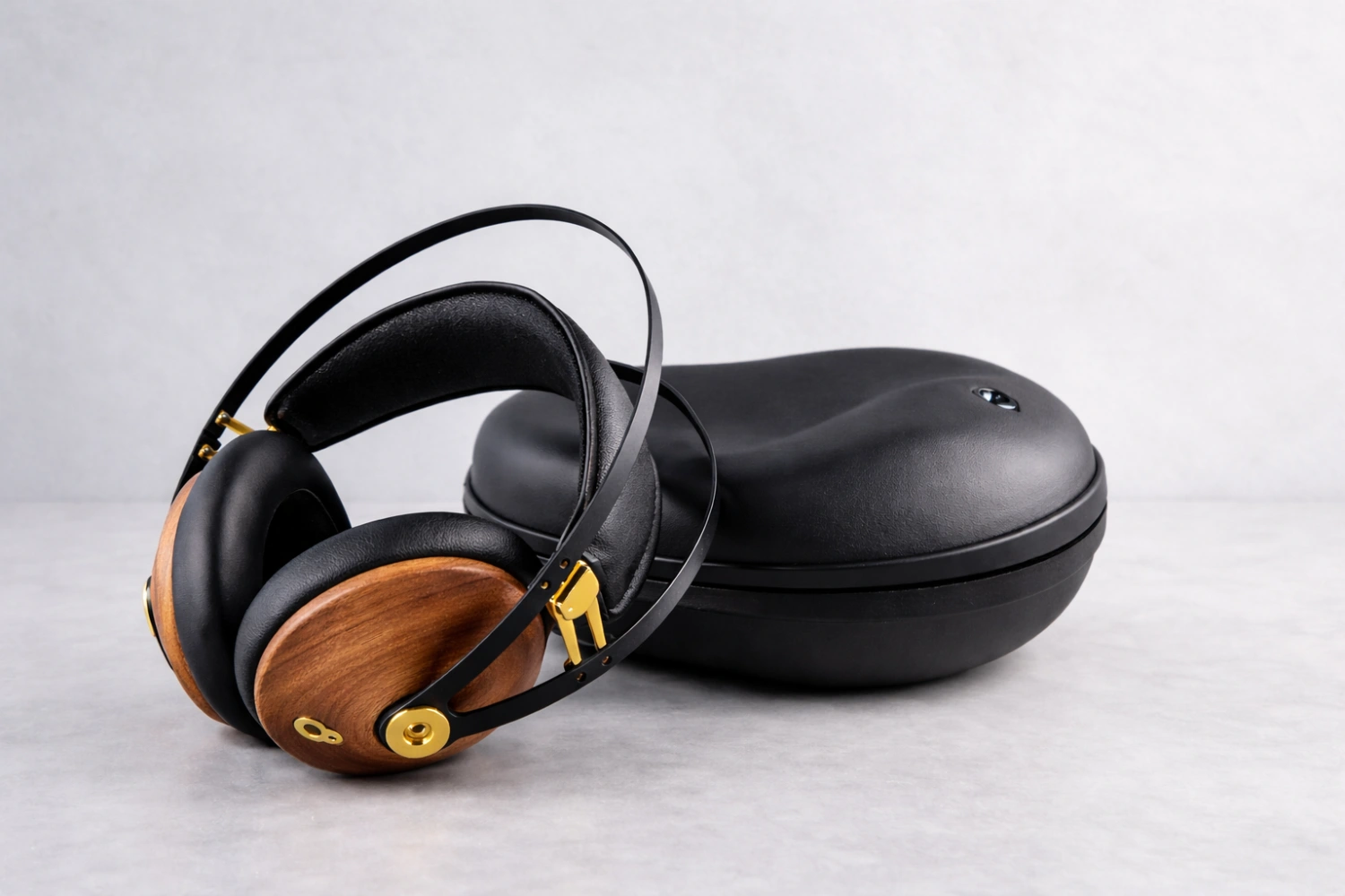 The Meze 99 Classics V2 update a legendary headphone with refined tuning, improved driver matching, and better bass control, delivering a more balanced yet still warm and musical sound for modern audiophile listening.